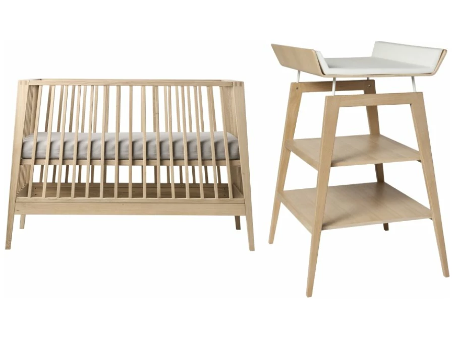 LDNR L LUI E Leander Linea 2 delige babykamer luiertafel eiken