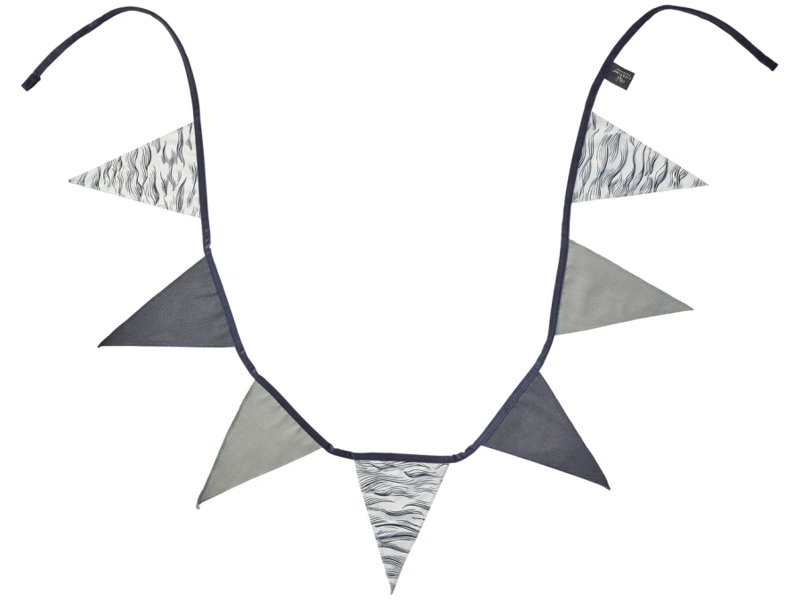 7716-900x675