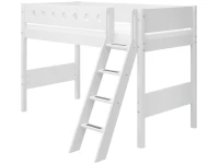 Flexa White Verhoogde halfhoogslaper m. schuine ladder - wit