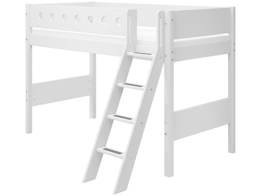 Flexa White Verhoogde halfhoogslaper m. schuine ladder - wit