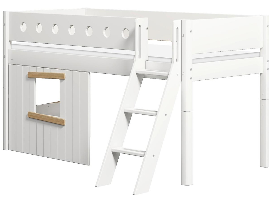 Flexa White boomhut halfhoogslaper schuine ladder - eiken