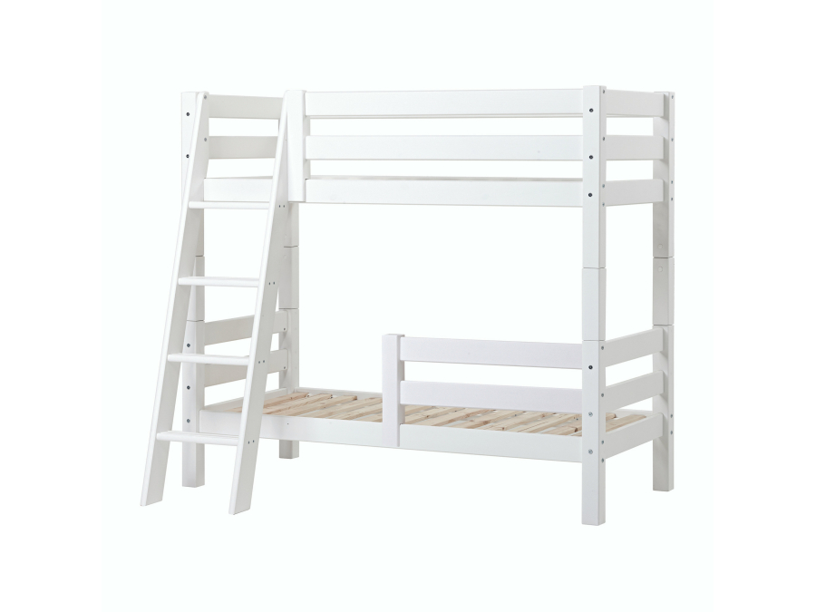 Hoppekids ECO Luxury stapelbed met uitvalbeschermer 70x160 - schuine ladder