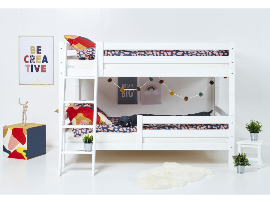 Hoppekids ECO Luxury stapelbed met uitvalbeschermer 120x200 - schuine ladder - Afbeelding 2