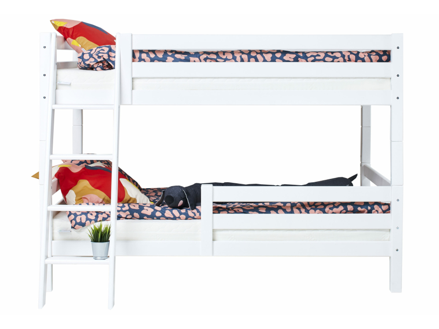 Hoppekids ECO Luxury stapelbed met uitvalbeschermer 120x200 - schuine ladder - Afbeelding 4