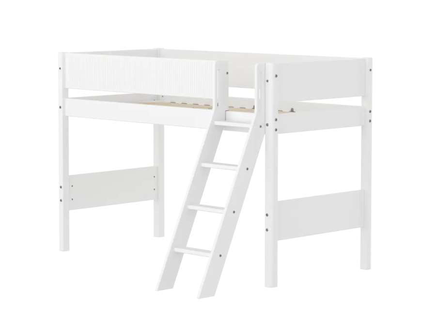 Flexa White Verhoogde halfhoogslaper m. schuine ladder - Grooves