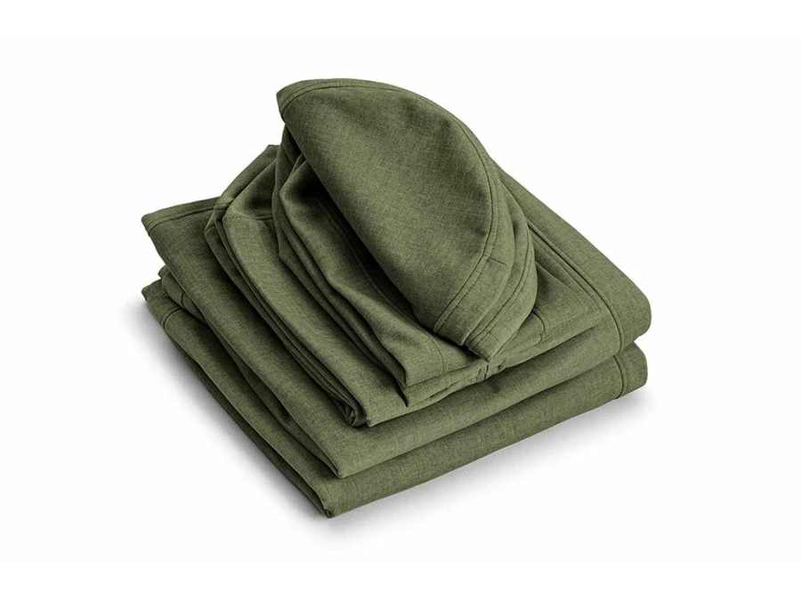 Ultra-Plush-Bottle-Green-Cover_7fedf05b-f938-4ee5-ab69-6284a093e61c-900x675